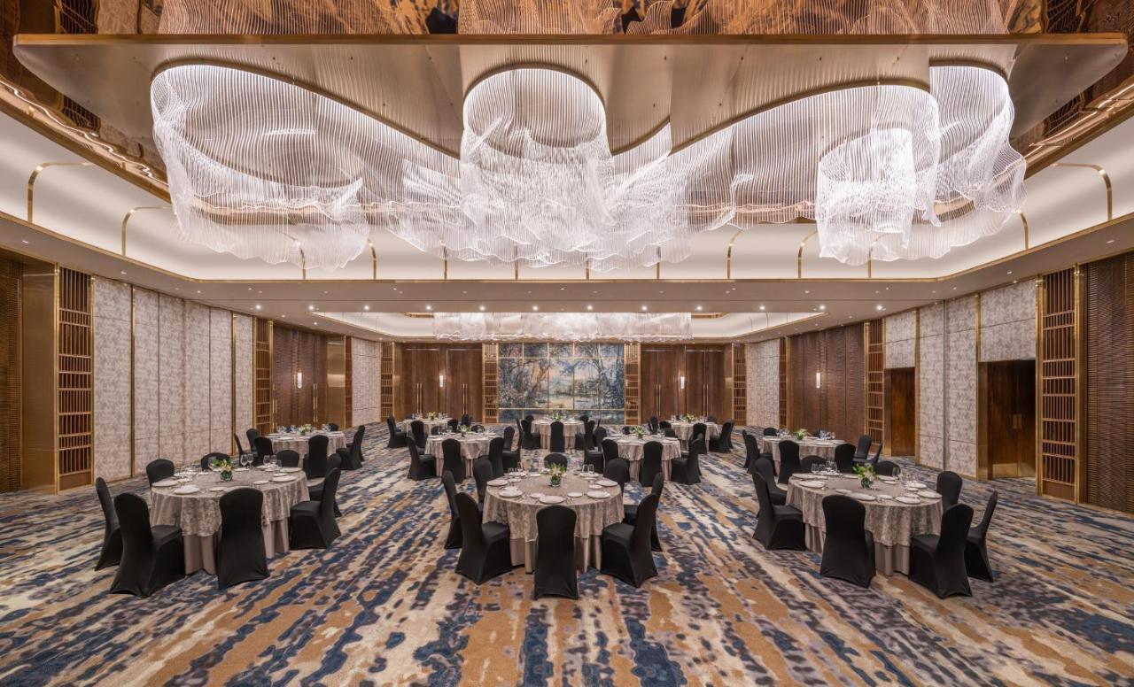 ホテル Jw Marriott Goa ヴァガトール エクステリア 写真